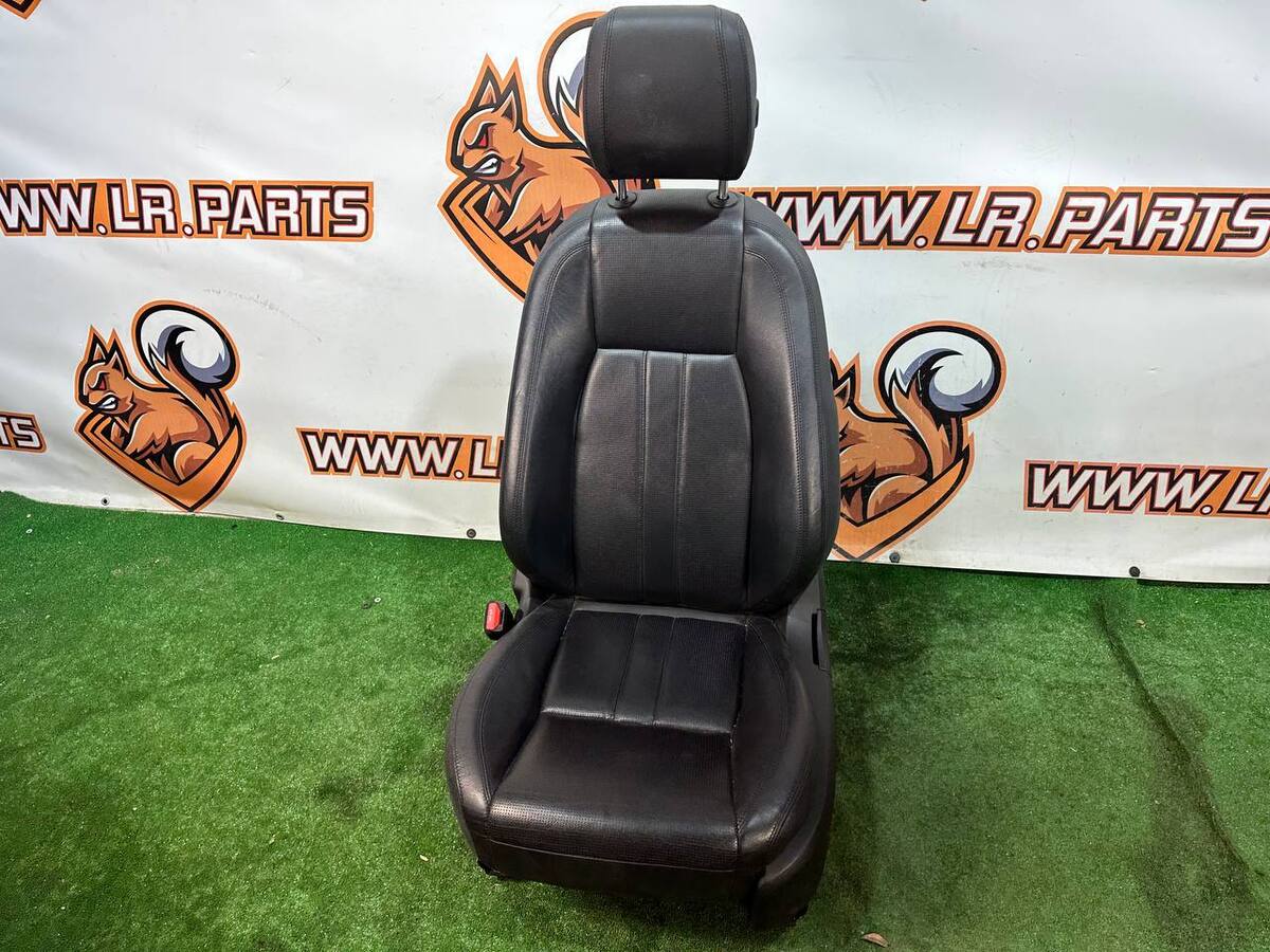 LR078051 Front left seat Land Rover Discovery Sport L550 (2015-) used